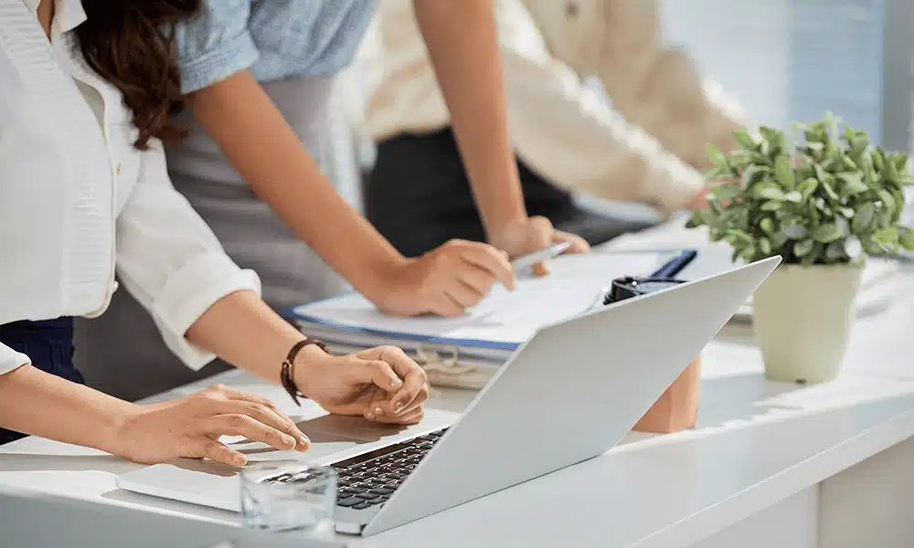 Réussir son premier emploi en Tunisie : Astuces pour bien débuter